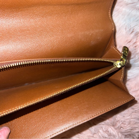 LOUIS VUITTON Sarah Wallet - Picture 4 of 13